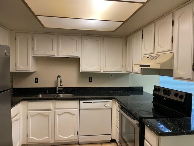 1051 S Dobson Rd Mesa, AZ 85202 photo 2