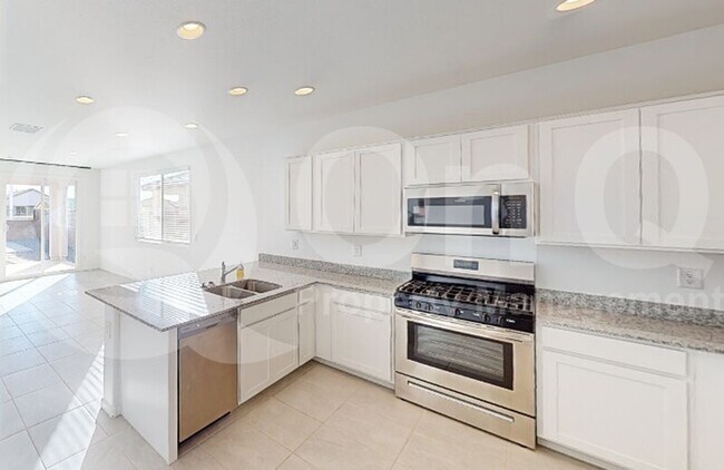 36355 W Mediterranean Way Maricopa, AZ 85138 photo 2