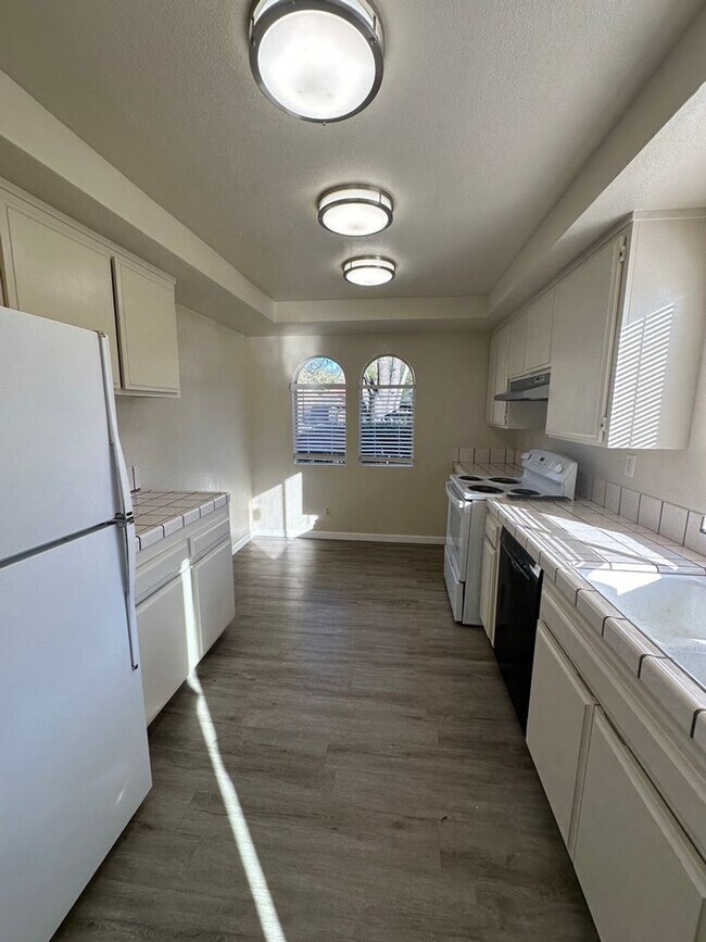 921 Shady Oak Dr Santa Rosa, CA 95404 photo 5