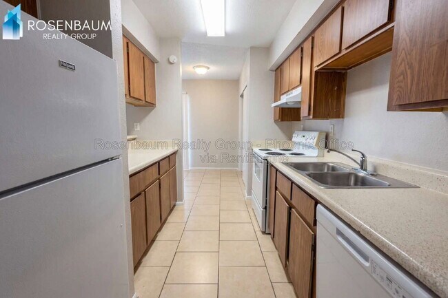 410 E 9th Ave Mesa, AZ 85204 photo 2