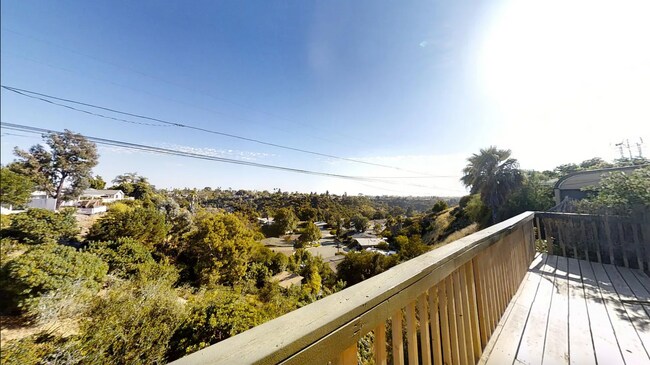 5539 Dorothy Dr photo 5