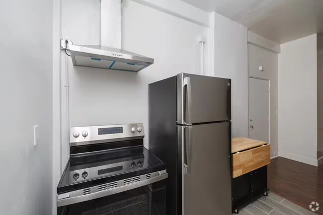 Arlington Apartments photo 5