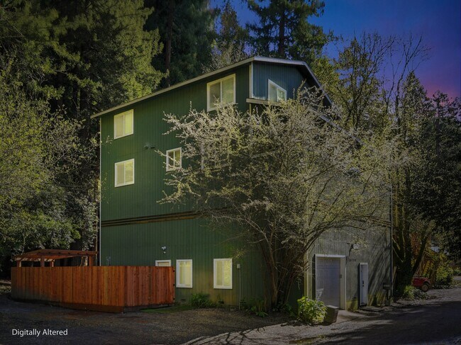 16799 Center Way photo 2