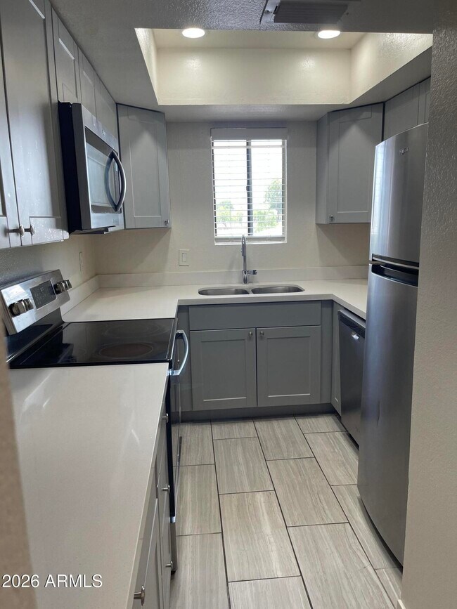 1215 E Lemon St Tempe, AZ 85281 photo 4
