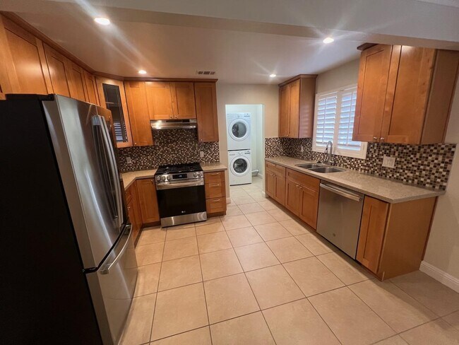 388 W Virginia St San Jose, CA 95125 photo 2