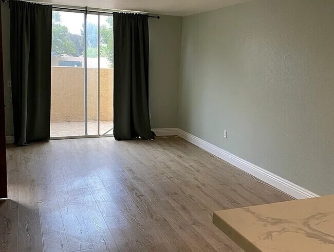 3915 Nobel Dr San Diego, CA 92122