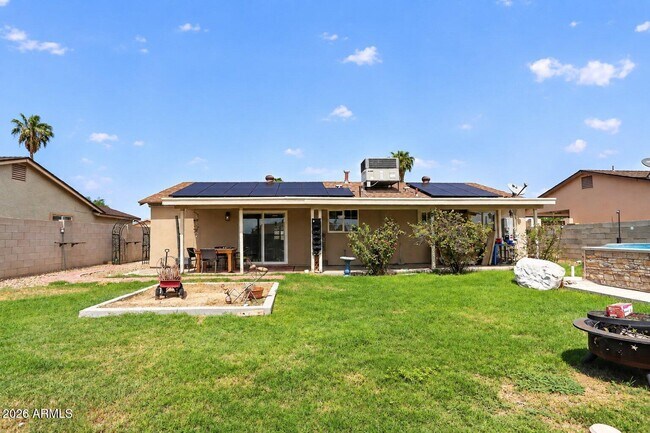 3629 E Winchcomb Dr Phoenix, AZ 85032 photo 3