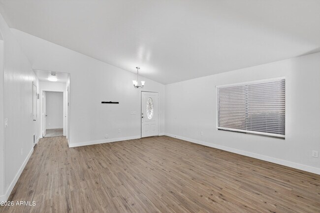 1365 E Betsy Ln Gilbert, AZ 85296 photo 3