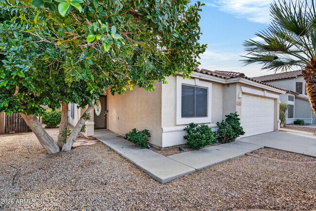 1365 E Betsy Ln Gilbert, AZ 85296 photo 2