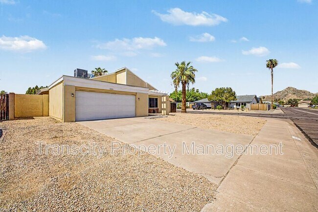12224 N 26th Pl photo 5