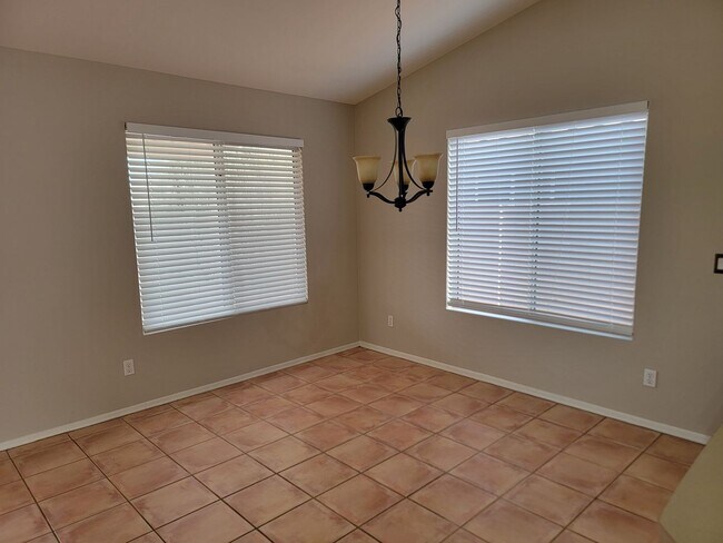 18235 N 85th Dr Peoria, AZ 85382 photo 3