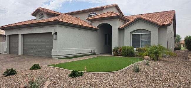 23922 S Stoney Path Dr Sun Lakes, AZ 85248
