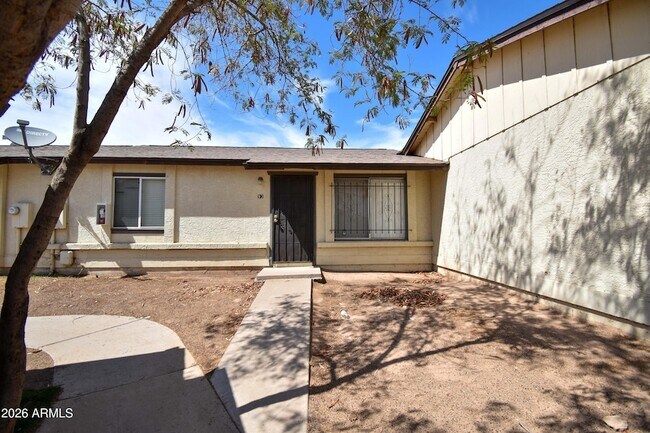 3120 N 67th Ln photo 2