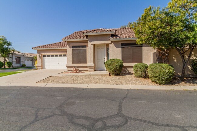 778 S Jesse St photo 2