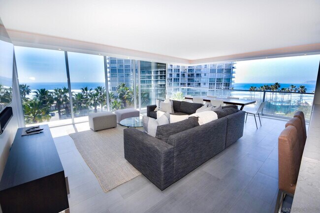 1820 Avenida Del Mundo Coronado, CA 92118