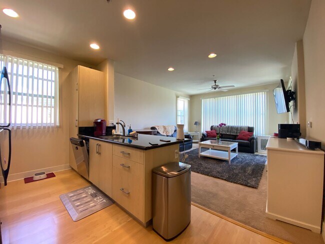2030 N Pacific Ave Santa Cruz, CA 95060 photo 2