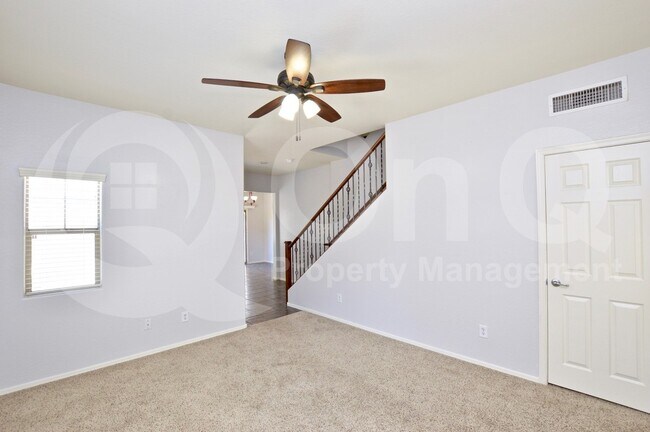 553 N Ranger Trl photo 3