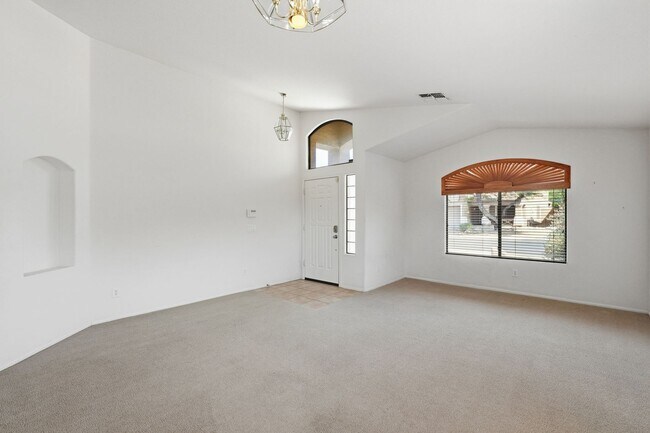 2403 W White Feather Ln Phoenix, AZ 85085 photo 3