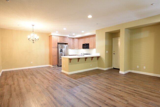 827 Gaspar Vis San Jose, CA 95126 photo 5