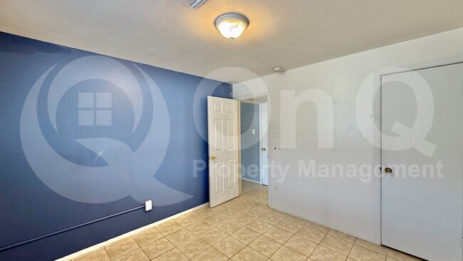 3122 E Hubbell St Phoenix, AZ 85008 photo 3