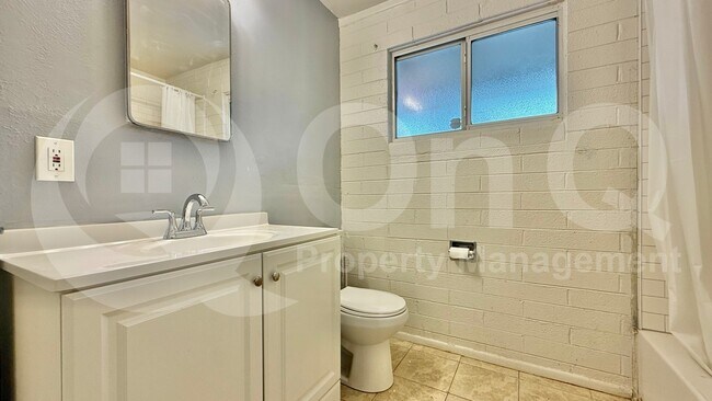 3122 E Hubbell St Phoenix, AZ 85008 photo 4