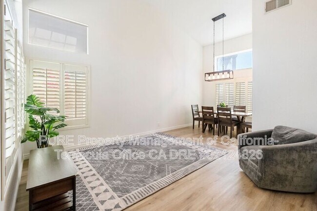 24033 Manresa Ct Murrieta, CA 92562 photo 3