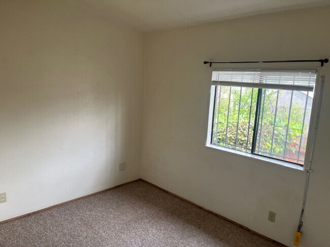 4915 Shattuck Ave. Oakland, CA 94609 photo 4