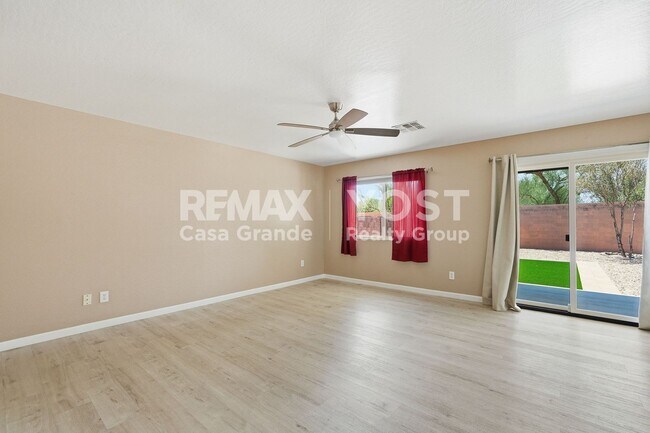 573 W Lucky Penny Pl Casa Grande, AZ 85122 photo 3