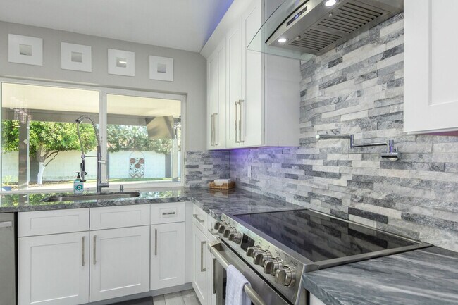 5355 E Kings Ave Scottsdale, AZ 85254 photo 4