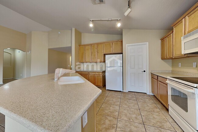 11557 W Pima St Avondale, AZ 85323 photo 3