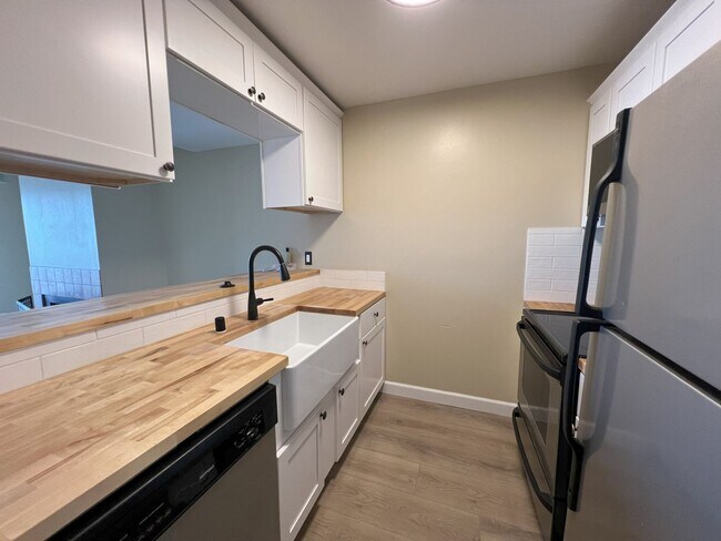 3259 Bramson Pl San Diego, CA 92104