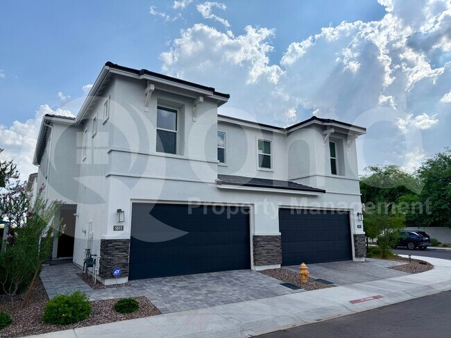 5015 E Gallop Way photo 4