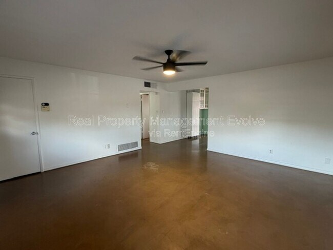 2246 W Mulberry Dr Phoenix, AZ 85015 photo 5