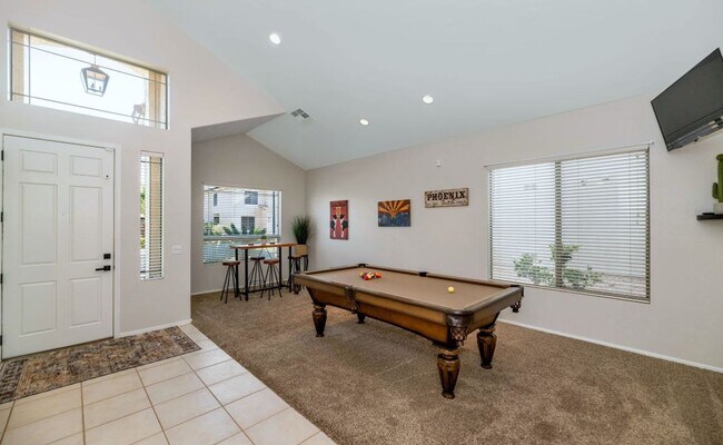 1125 E Irma Ln Phoenix, AZ 85024 photo 2