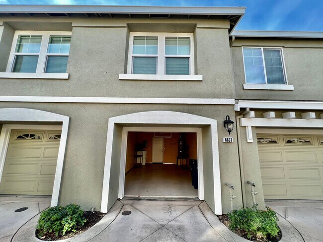 6637 Forget Me Not Livermore, CA 94551 photo 2