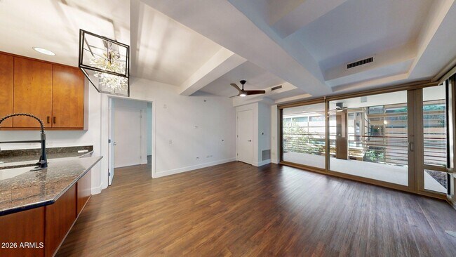 7157 E Rancho Vista Dr Scottsdale, AZ 85251 photo 5