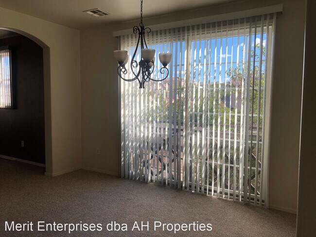 2792 S Bahama Dr Gilbert, AZ 85295 photo 5