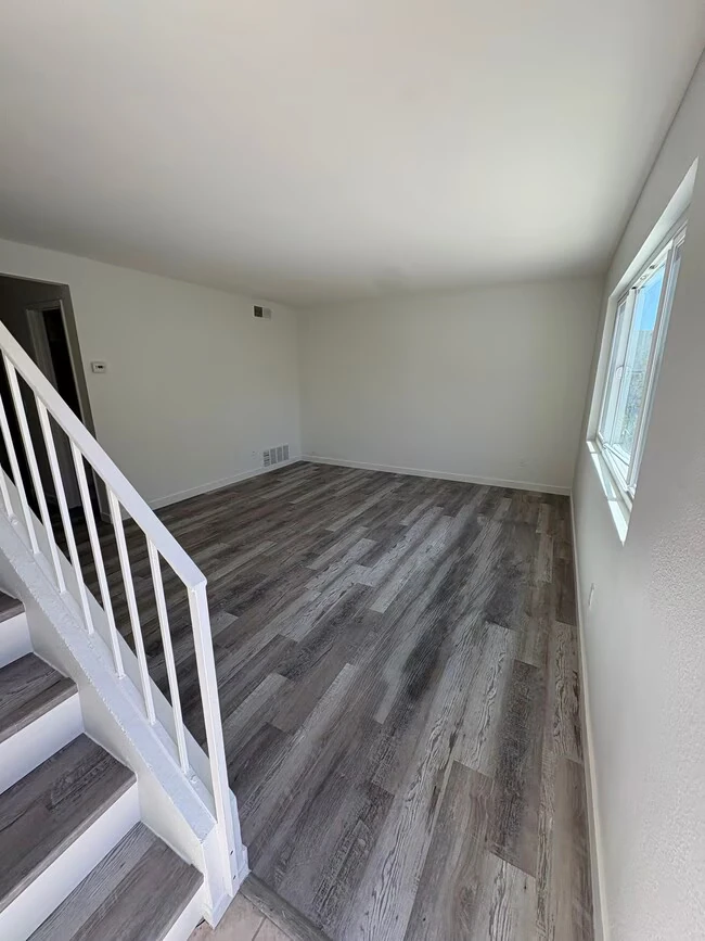 2160 Via Robles Oceanside, CA 92054 photo 3