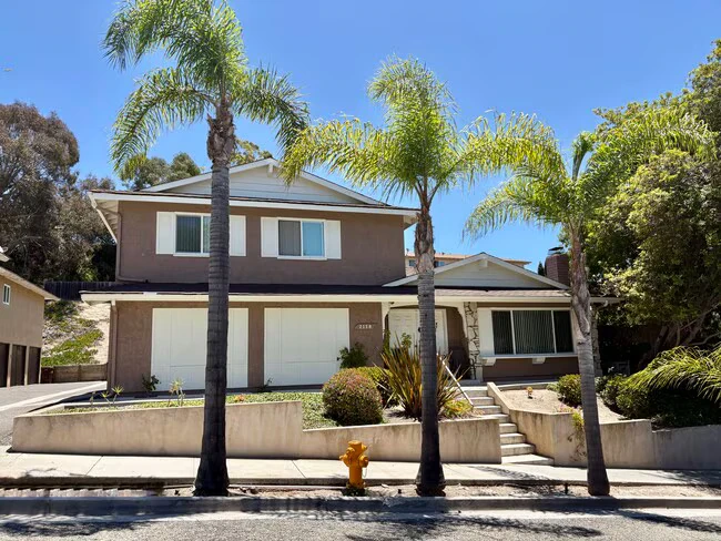 2160 Via Robles Oceanside, CA 92054
