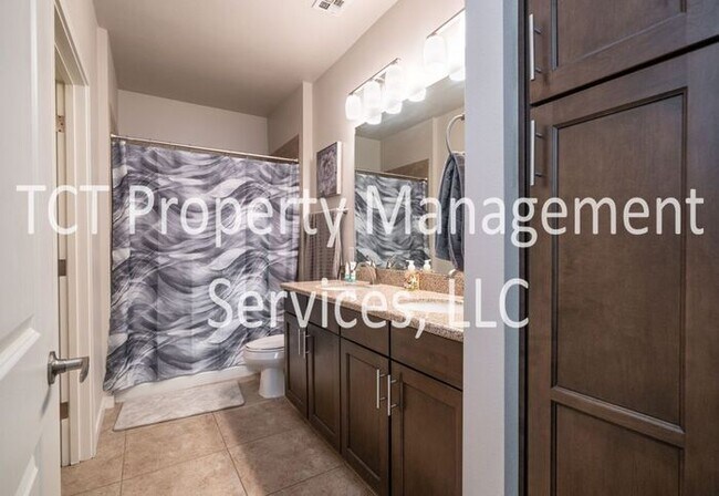 2511 W Queen Creek Rd Chandler, AZ 85248 photo 5