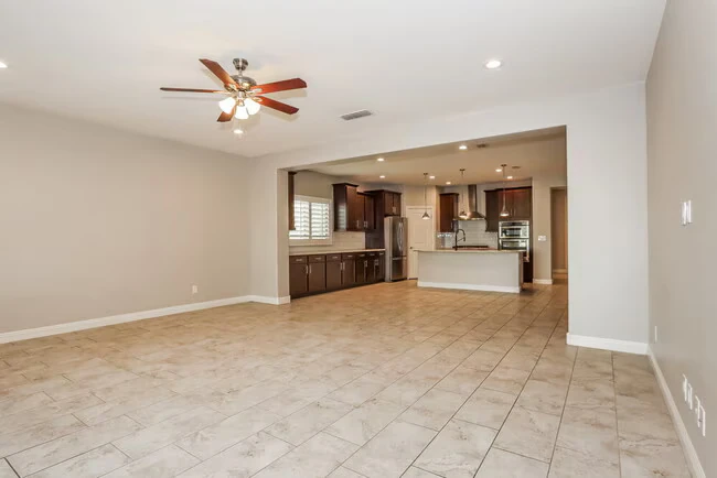 11124 E Tupelo Ave Mesa, AZ 85212 photo 3