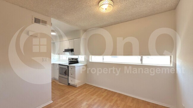 2673 E Oakleaf Dr Tempe, AZ 85288 photo 5
