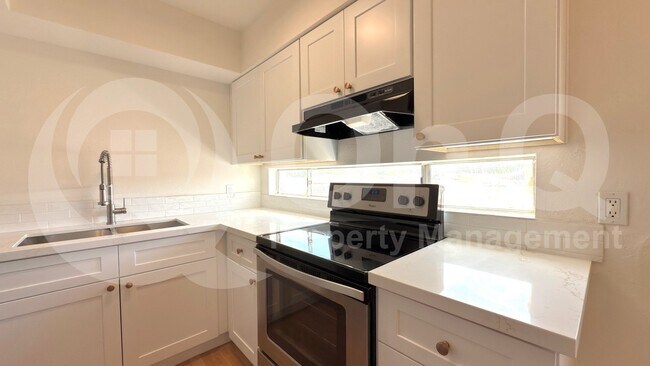 2673 E Oakleaf Dr Tempe, AZ 85288 photo 4