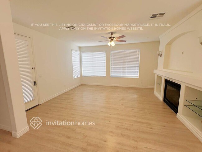 14536 W Maui Ln Surprise, AZ 85379 photo 4