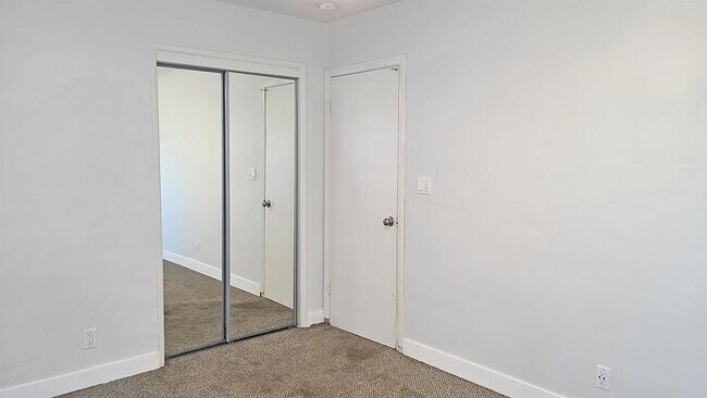 1023 E Pennsylvania Ave Escondido, CA 92025 photo 5