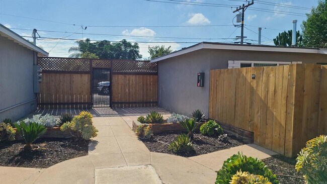 1023 E Pennsylvania Ave Escondido, CA 92025