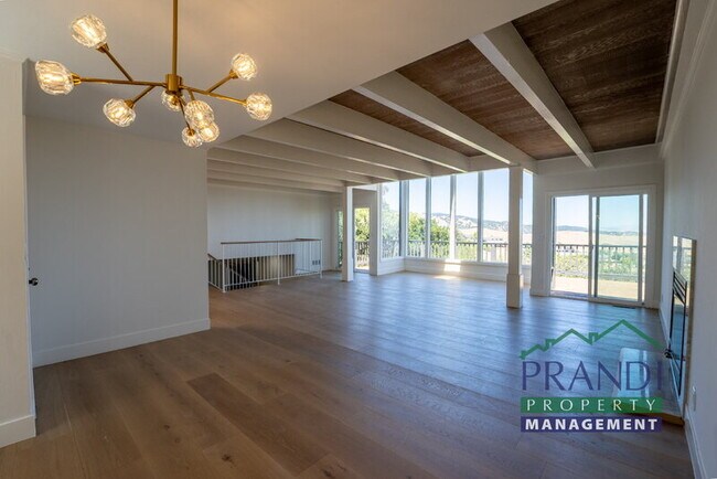645 Fawn Dr San Anselmo, CA 94960 photo 5