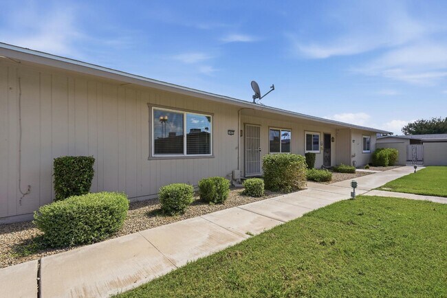 10922 W Santa Fe Dr photo 3