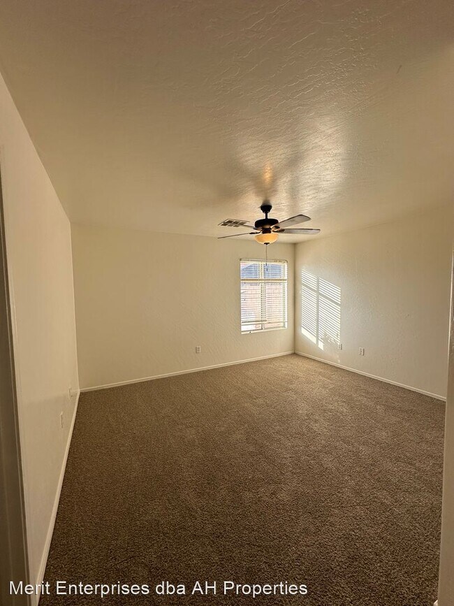 2491 W Ironstone Ave Apache Junction, AZ 85120 photo 3