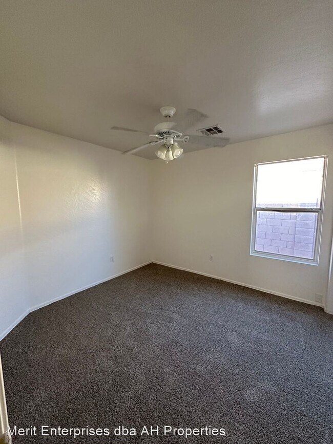 2491 W Ironstone Ave Apache Junction, AZ 85120 photo 4